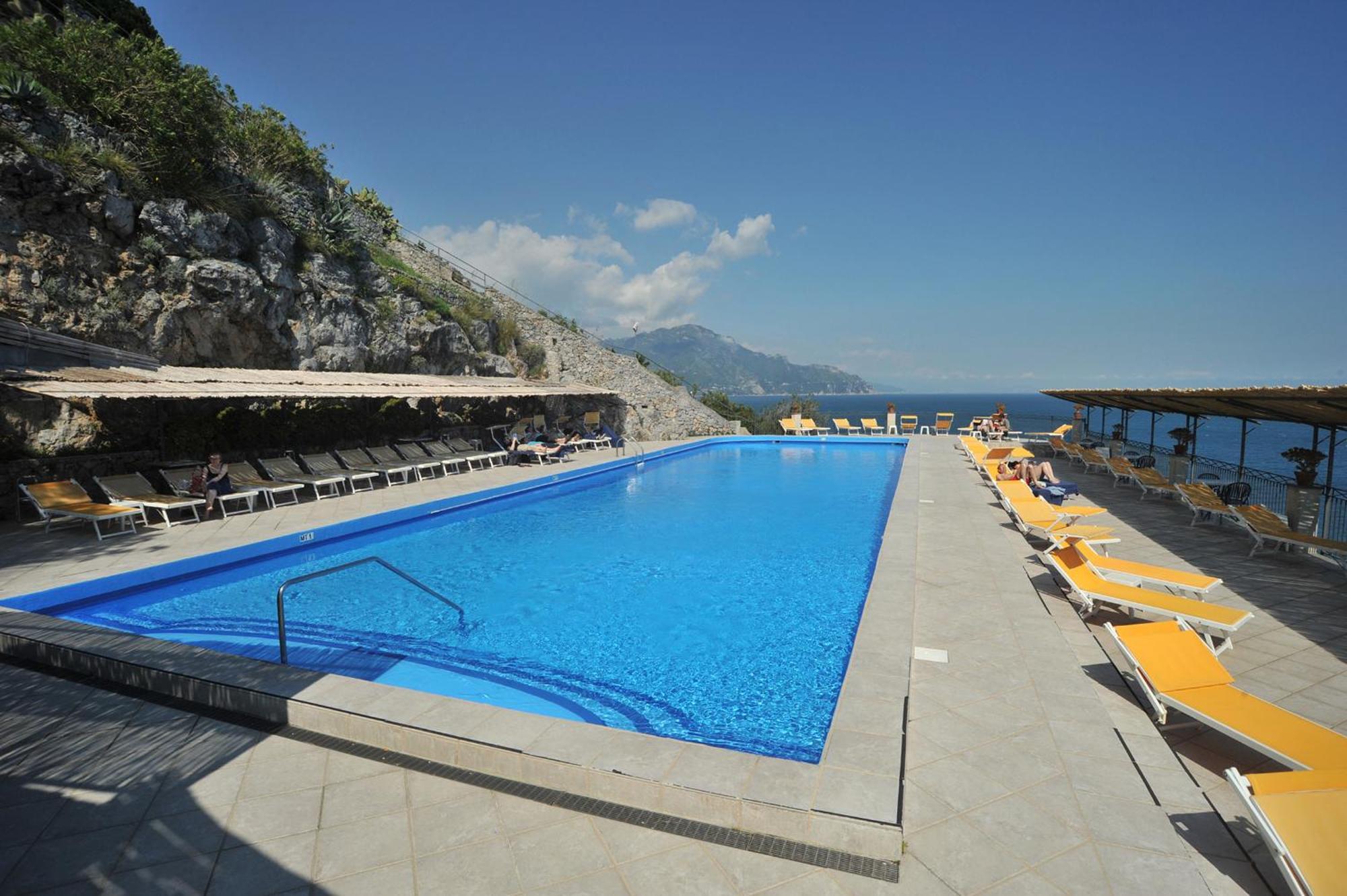 Hotel Belvedere Конка-дей-Марині Екстер'єр фото