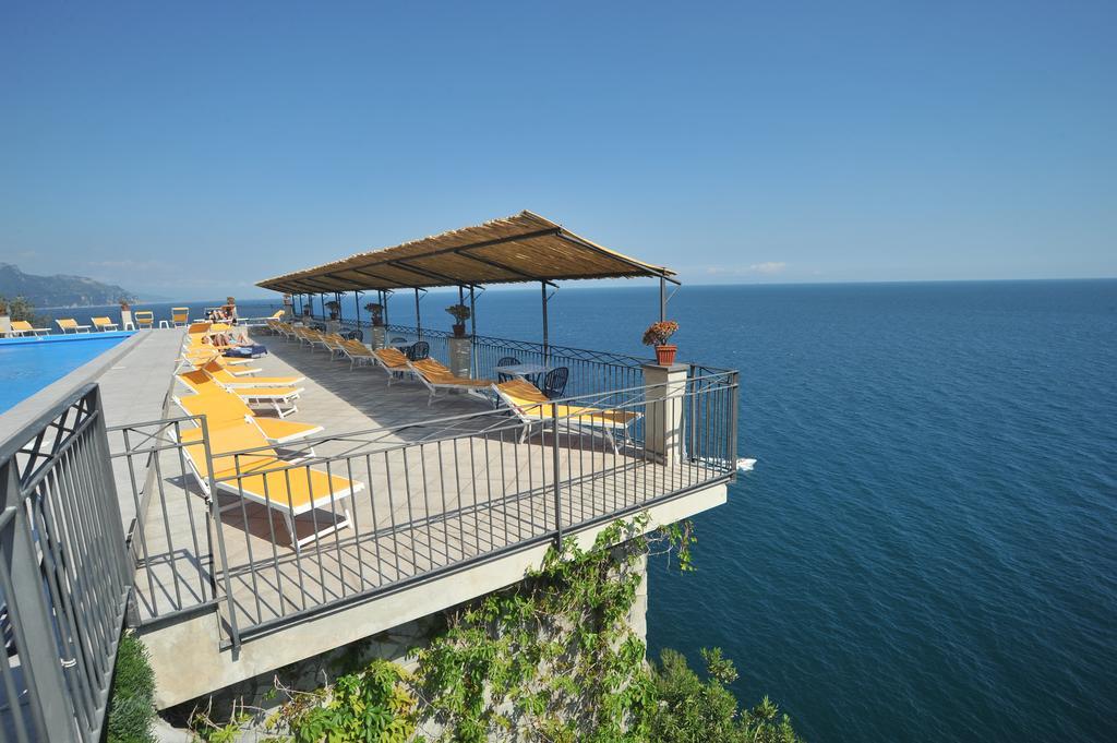 Hotel Belvedere Конка-дей-Марині Екстер'єр фото