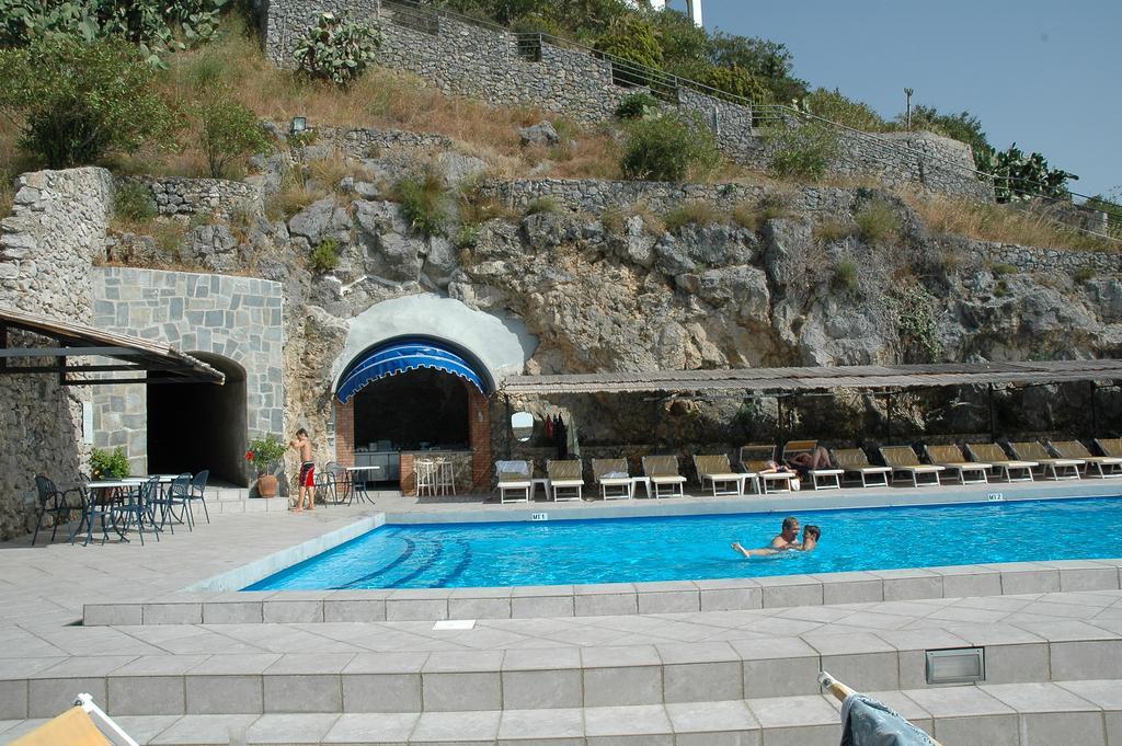 Hotel Belvedere Конка-дей-Марині Екстер'єр фото